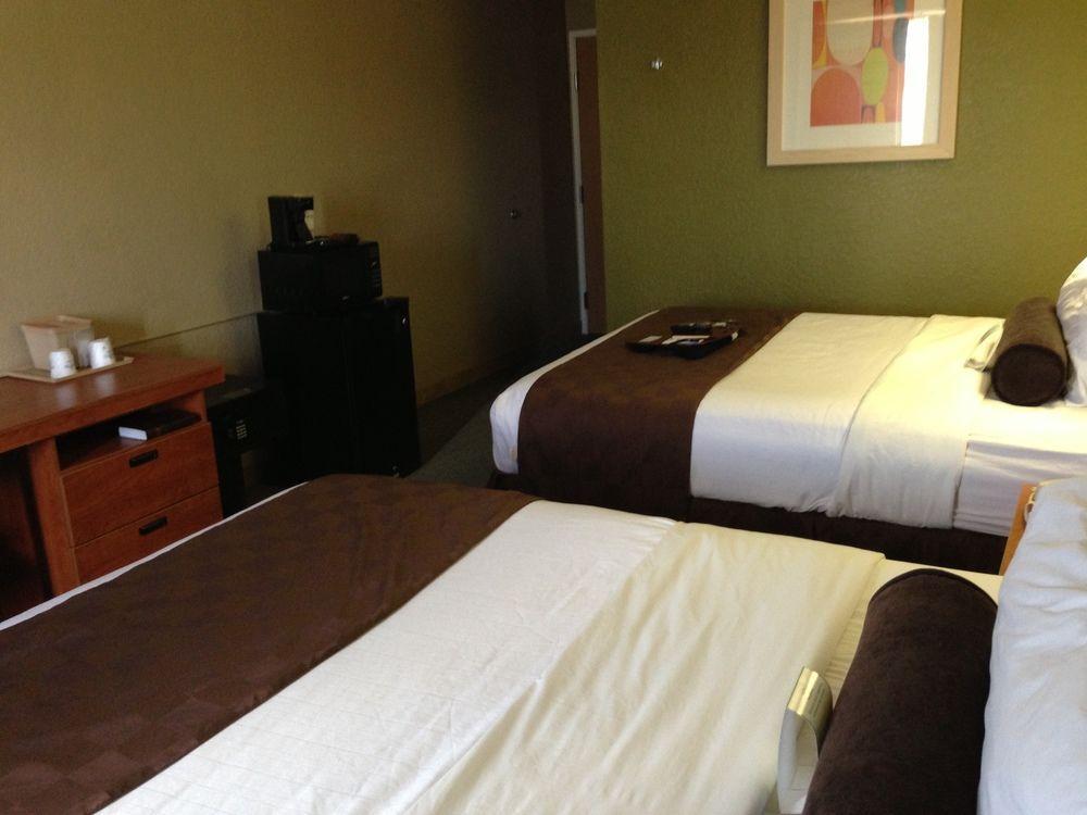 Hotel Super 8 By Wyndham San Antonio Downtown Ne Exterior foto
